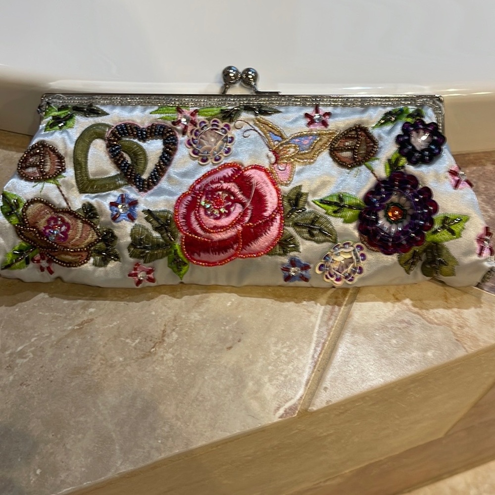 Stunning beaded evening clutch.